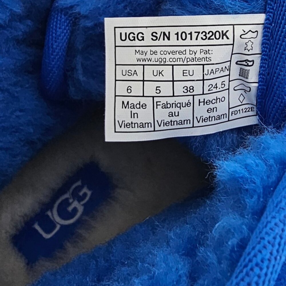 UGG Neumel II Chukka Suede Boots Big Kids Size 6 NWOT - Picture 10 of 12